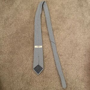 Lands’ End Kids tie